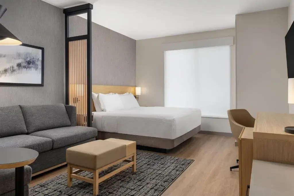 Hyatt Place Toronto Airport