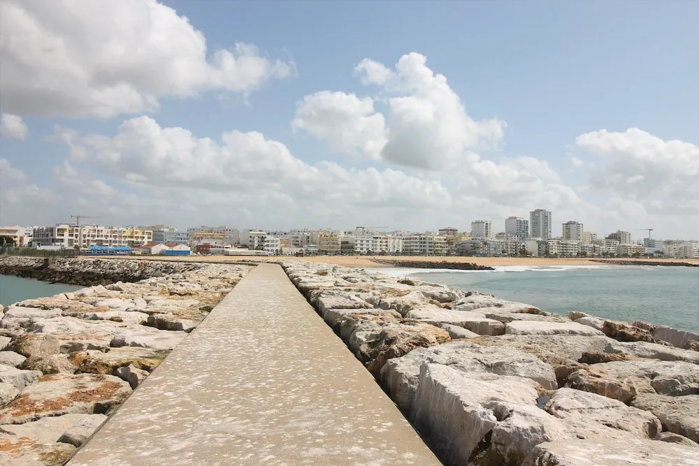 Lovely 2 -bedroom Vacation Apartment In Quarteira