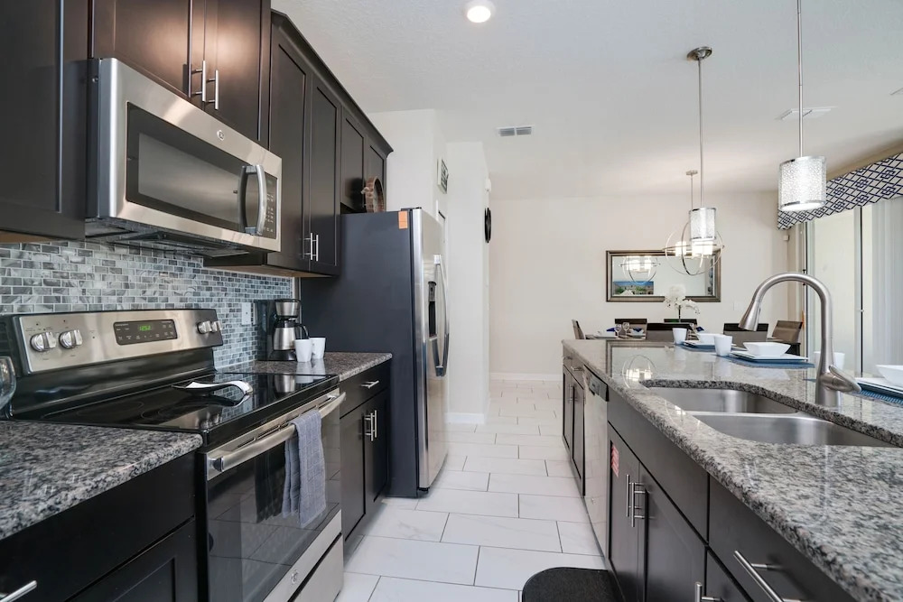 4888 Romeo Circle