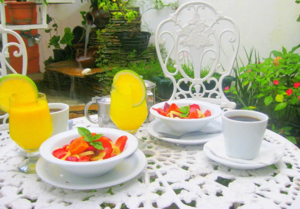 Hotel Tazumal House