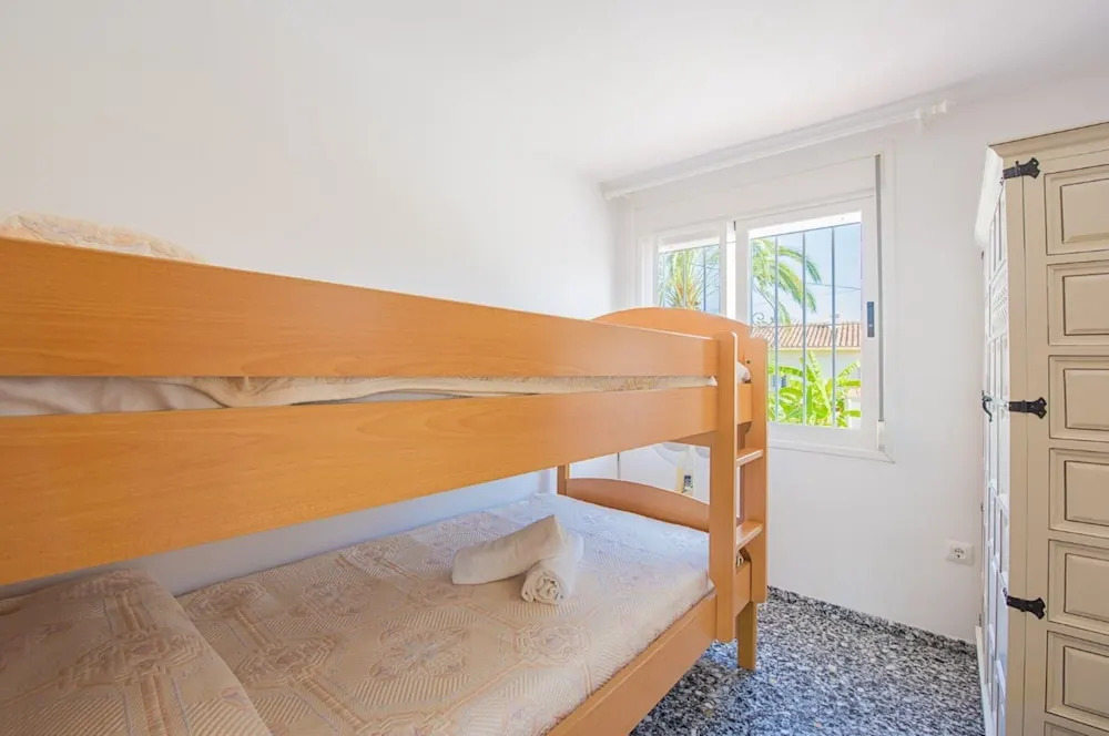 Villa - 3 Bedrooms with Pool and WiFi - 105022