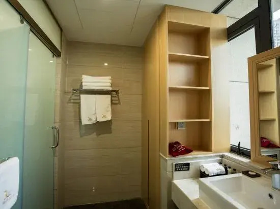 GreenTree Eastern Hotel (Fuyang Railway Station Guoyang South Road)