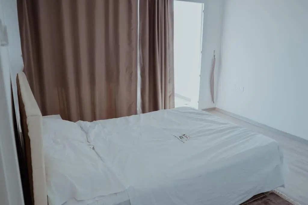Luxury 1 Bed in Longbeach