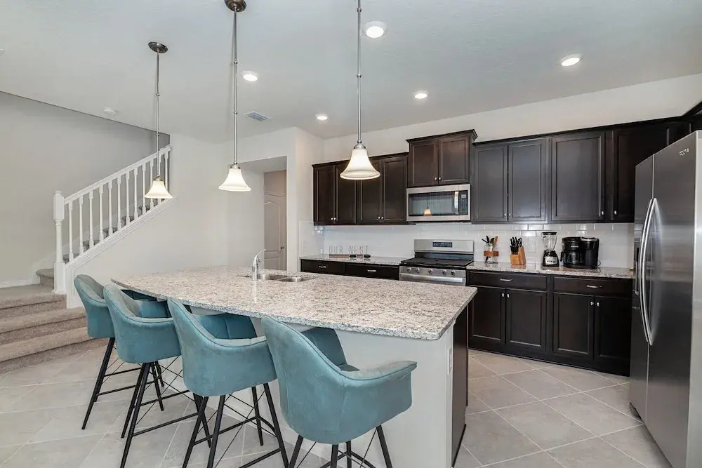 Sun Traveler @ Solterra By Shine Villas #113 5 Bedroom Townhouse