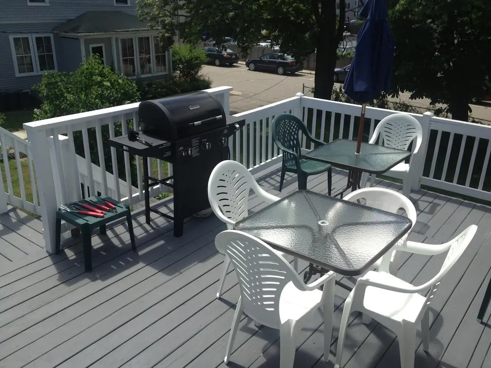 Sandpiper Beachfront Motel