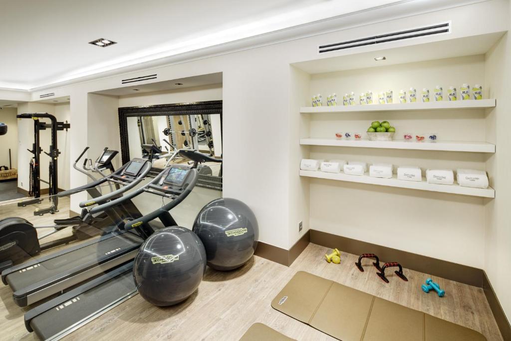 Отель Sercotel Gran Hotel Conde Duque