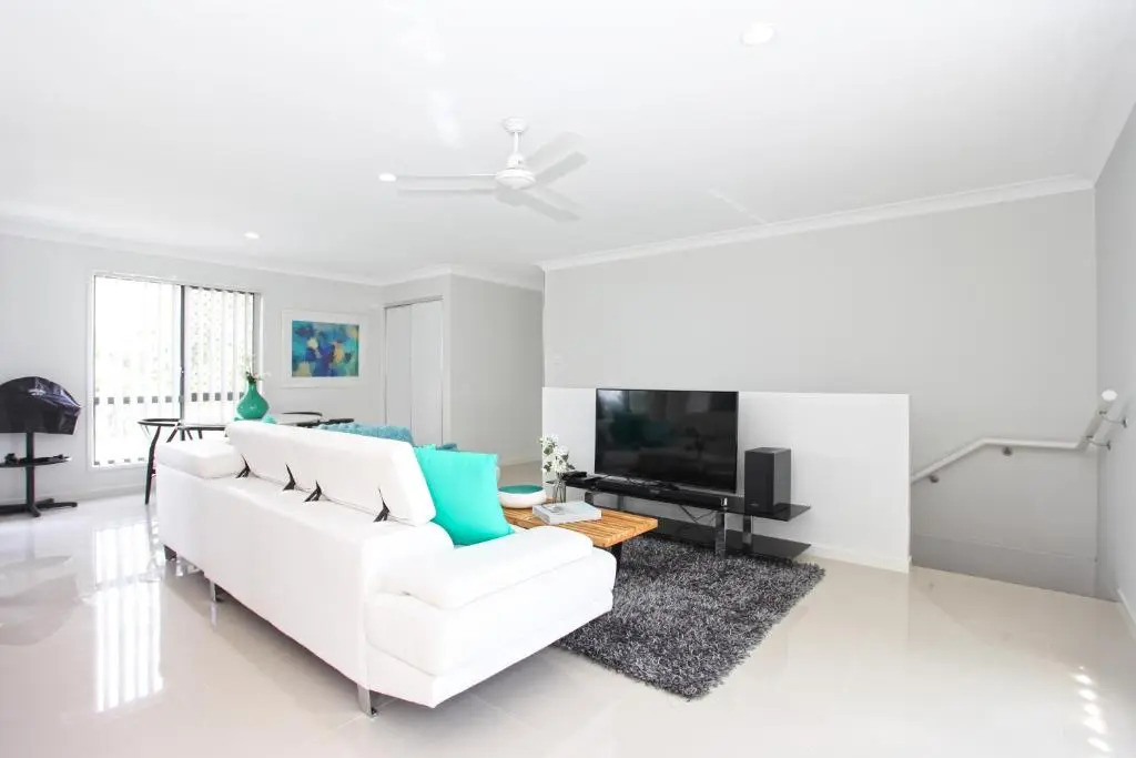 Beach Breeze Holiday House