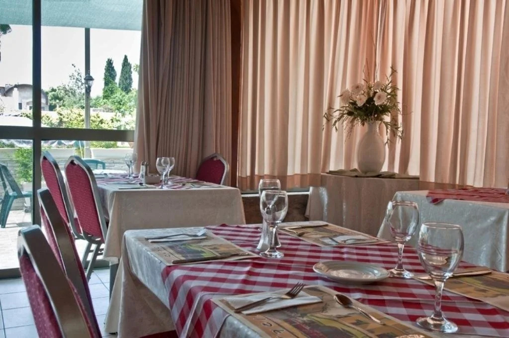 Tadmor Hotel