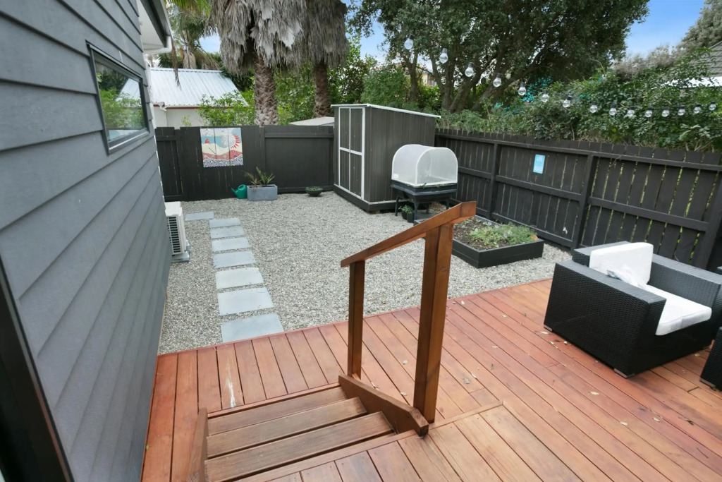 Sky Above Beach Below - Waihi Beach Holiday Home