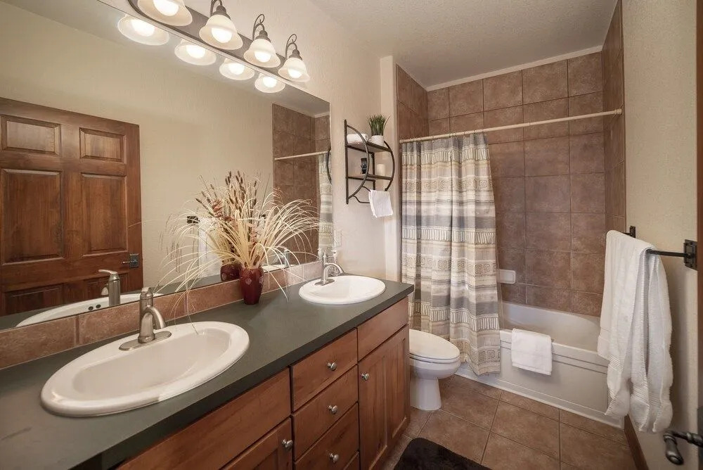 Palomino At Kicking Horse 2 Bedroom Cabin by Redawning