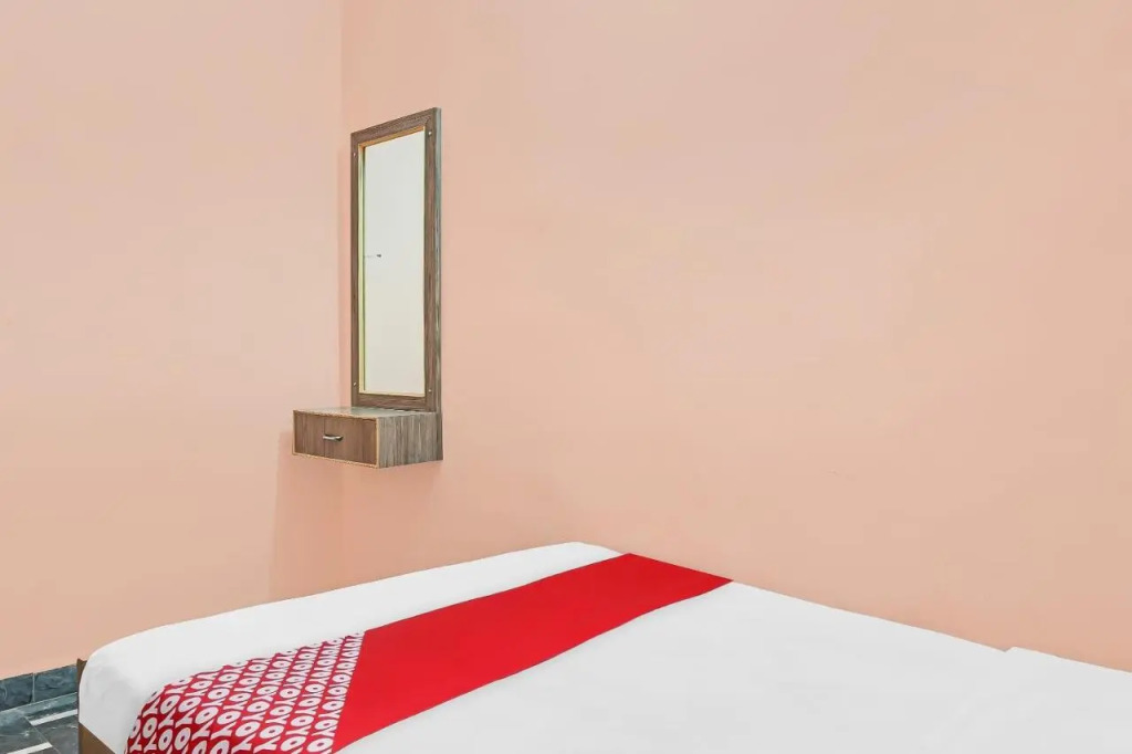 OYO Flagship 80598 Aditya Guest House