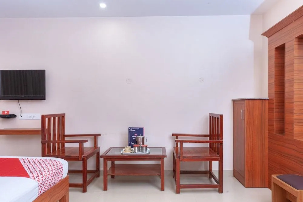 OYO 14872 Annamalai Residency