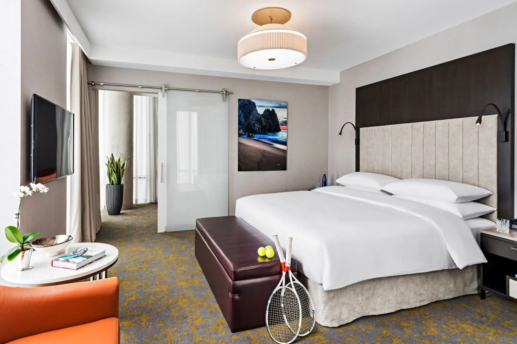 Hotel X Toronto, a Destination by Hyatt Hotel
