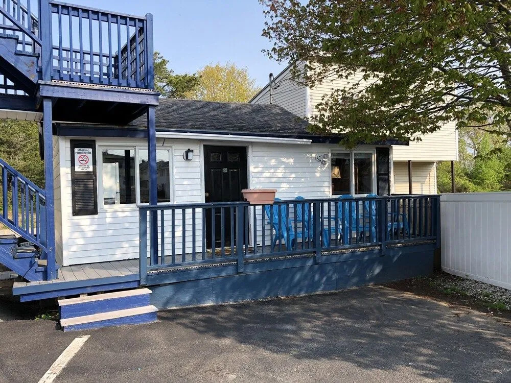 Island View Motel