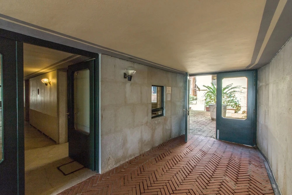 Ve.N.I.Ce. Cera Palazzo Gardella