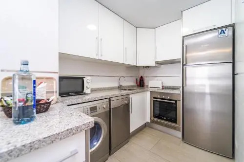 Vistamar Luxury Apartments By DLV