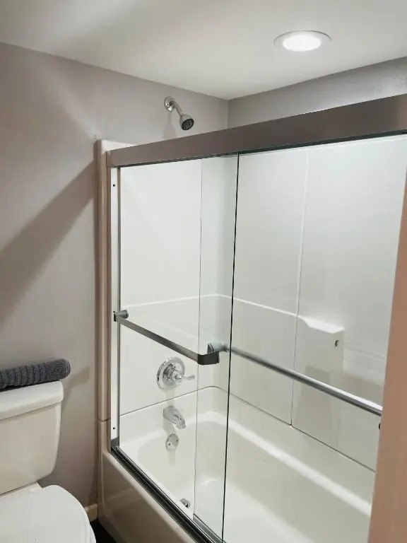 Sandstone Ridge Apartments Remodeled 6 Bedroom 4 Bath
