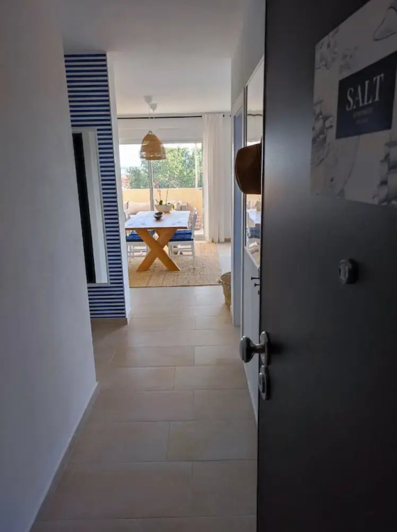 Salt Apartment