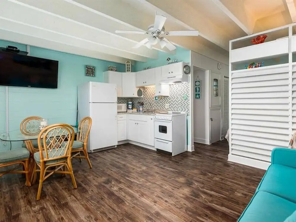 Gulf Village 214- Close to the Hangout beachfront