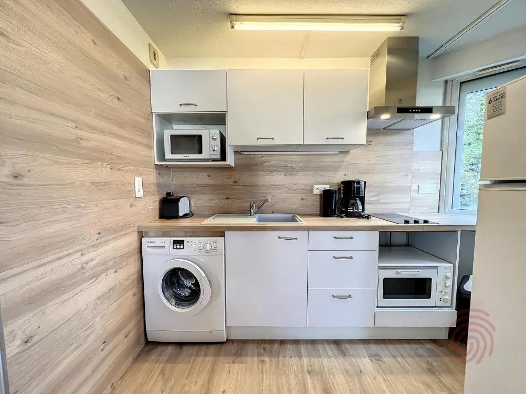 Appartement Lamalou-les-Bains, 1 pièce, 2 personnes - FR-1-451-66