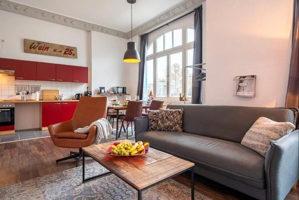 CASSEL LOFTS - Stilvolles Industrieloft - Boxspringbett & Netflix