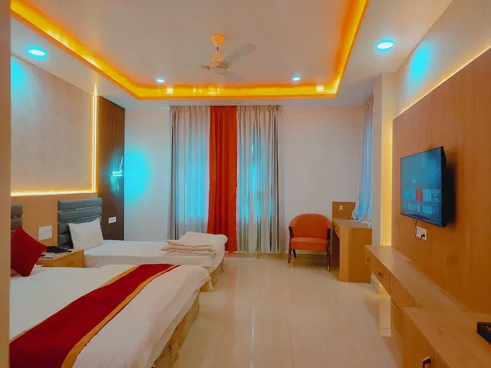 Sitaynam Hotel & Resort-Infront RAM Temp