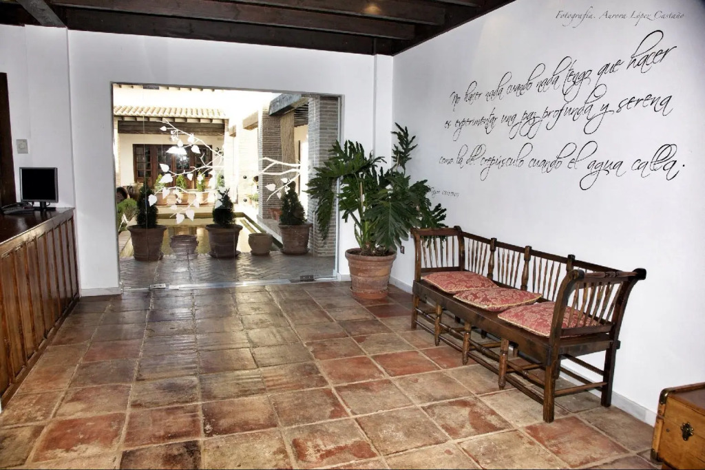Hotel Rural La Alcanacia