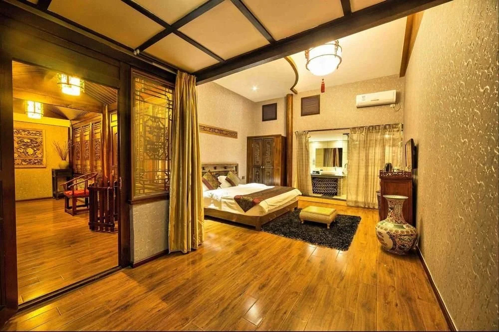 Donghe Inn