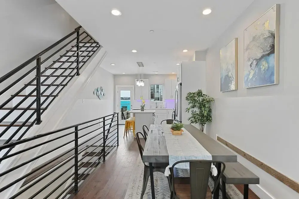 Luxury Roofdeck Retreat 4-bdrm Near Penn Chop