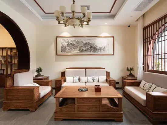 Xiqiao Night Language River View Homestay (Phoenix Ancient City Lijiang Branch)