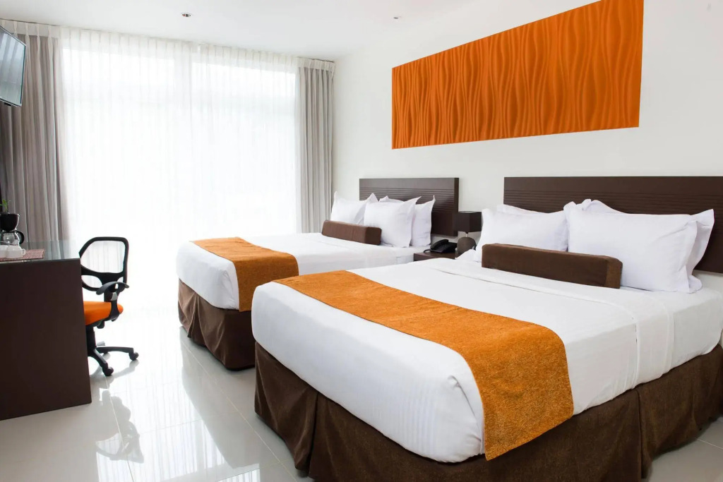 Hotel Latitud 15