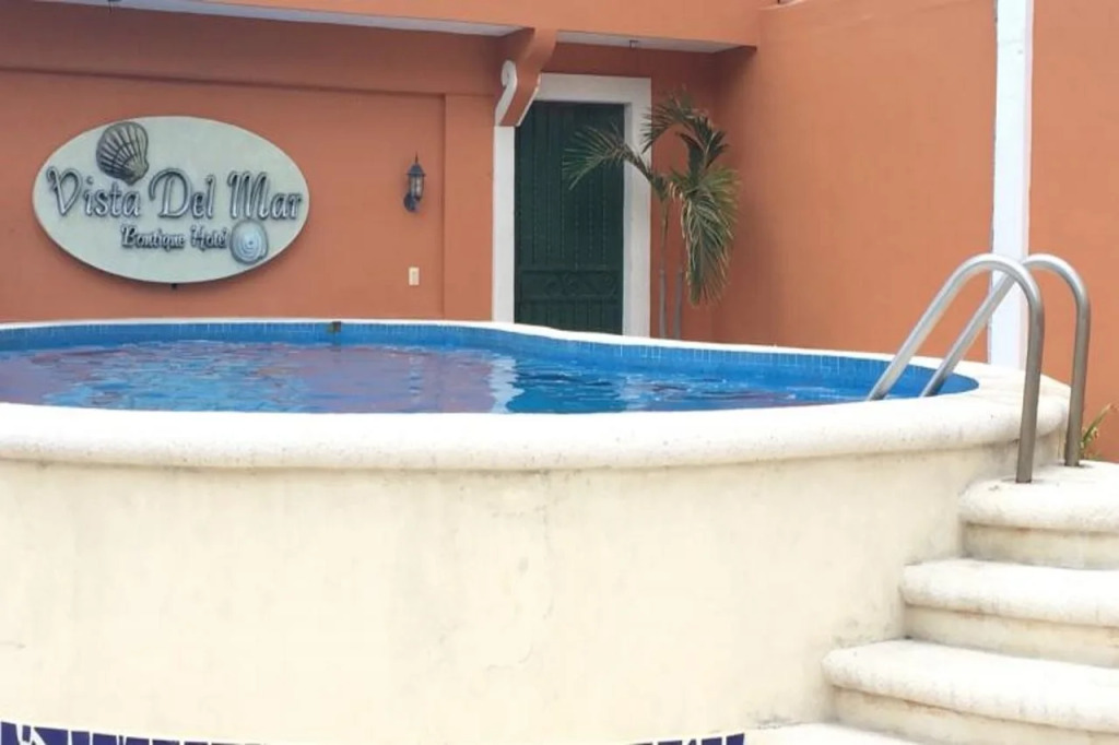 Hotel Vista del Mar with Beach Club access included