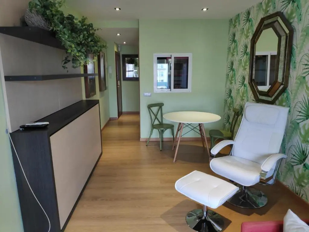 Cozy studio overlooking Pedro Zerolo Square