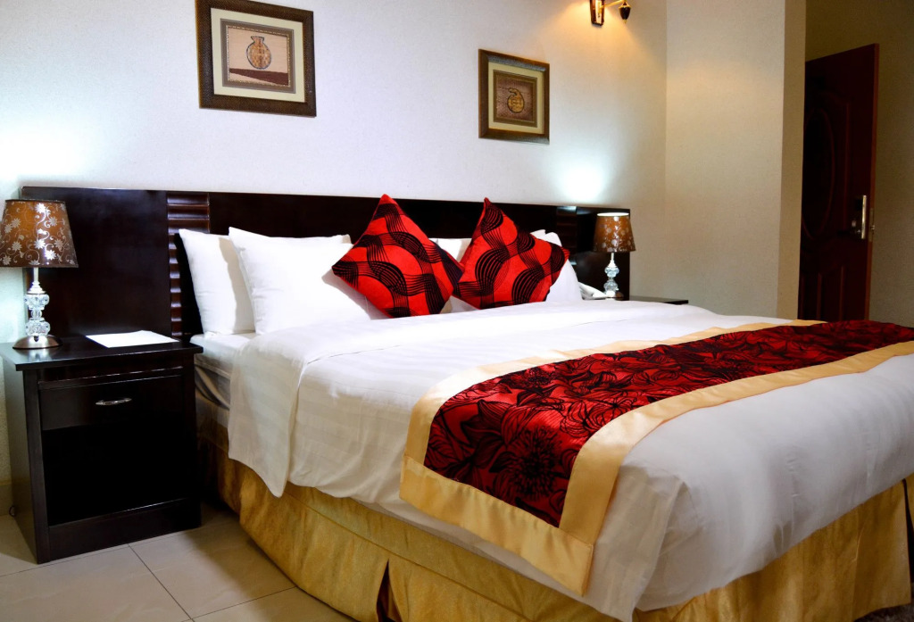 Elevate Suites