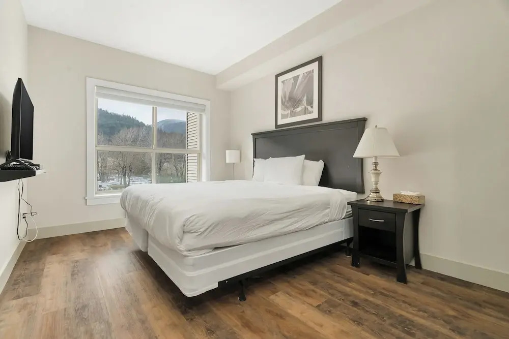 Embrace Serenity Luxe 2BR Suite