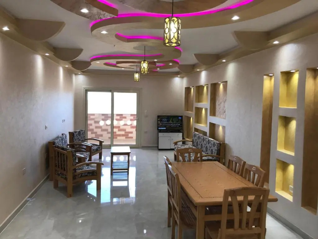 Apartment for you completely , Al-Ajami Al-Bitash, beach view