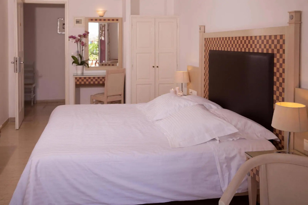 Domna Hotel