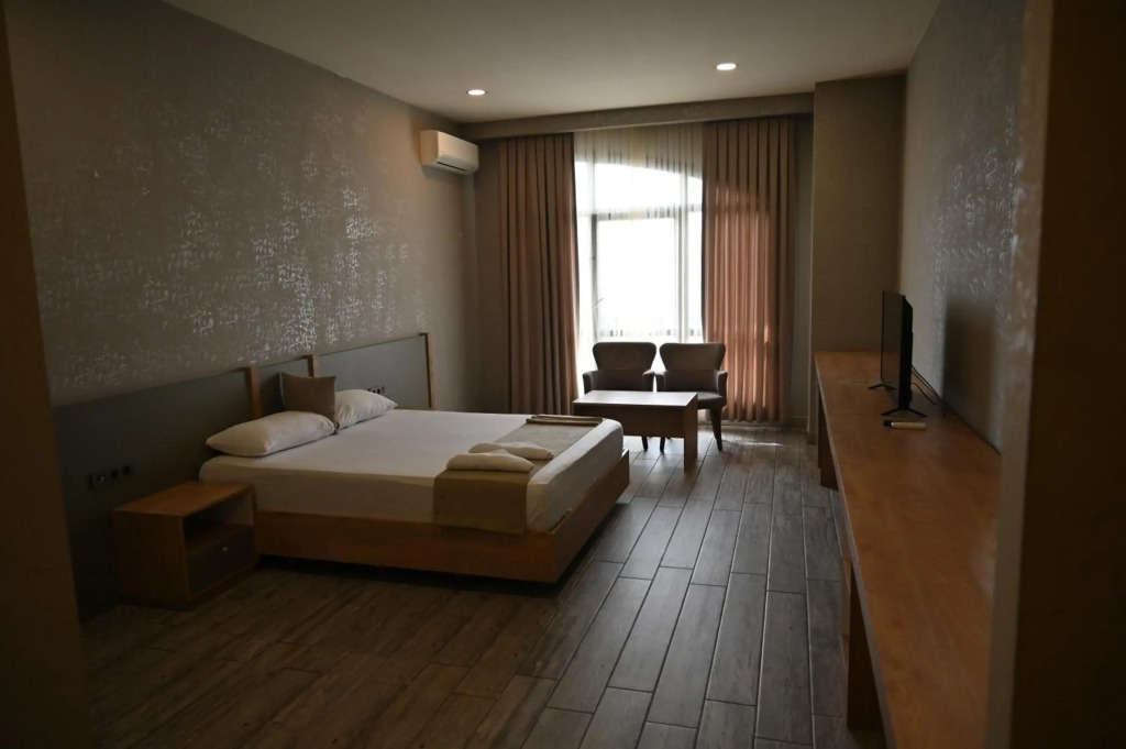 Agora Suites