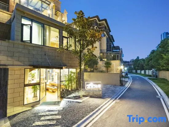 Shexia Xiaozhu Homestay (Zunyi Poly Future City Branch)