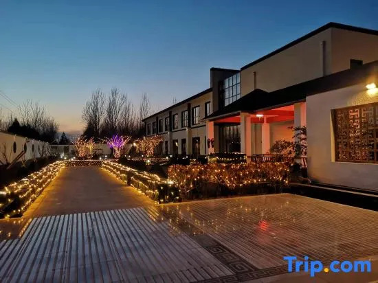 Yunmeng Linshu Villa Hotel