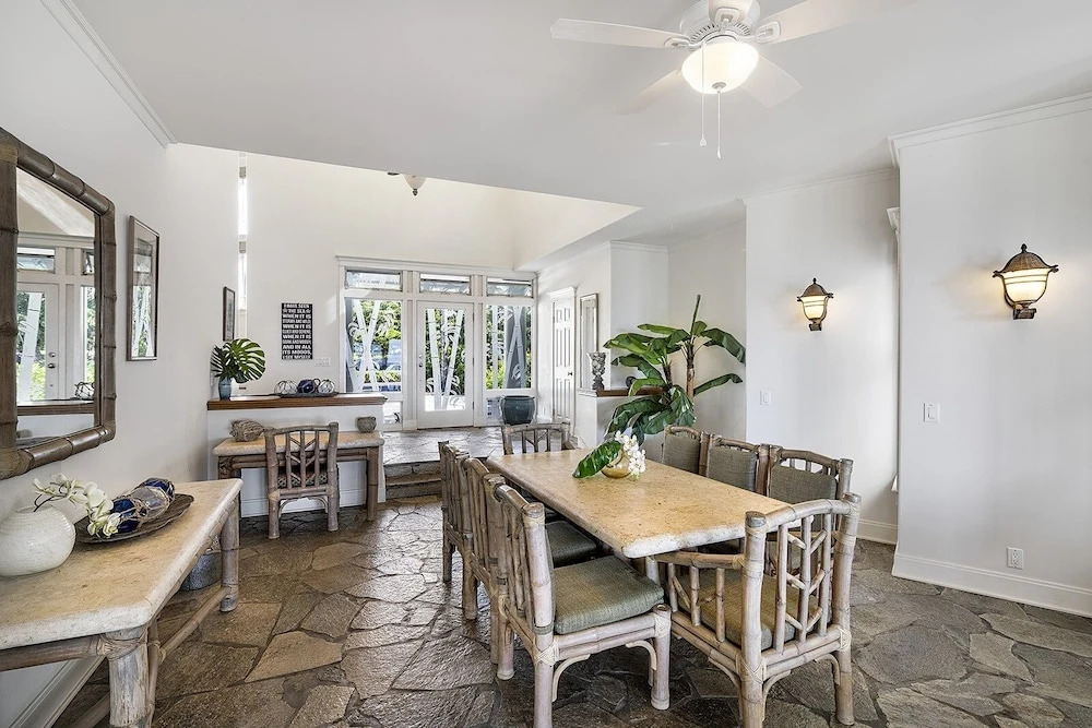 Kona Blue 5 Bedroom Home