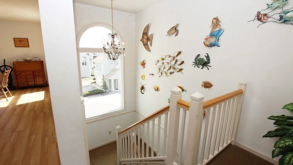 Hogan - 4 Br Home