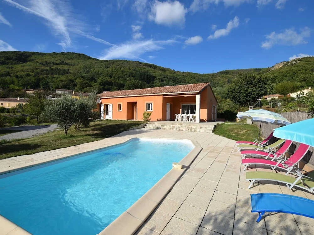 Luxurious Villa in Thueyts with Private Pool