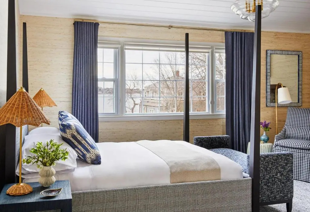 The Cliffside Inn