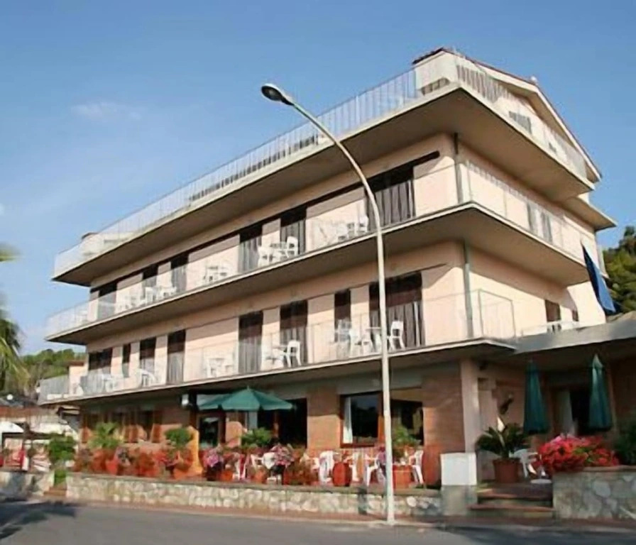 VILLA PADULELLA 8&2, Emma Villas