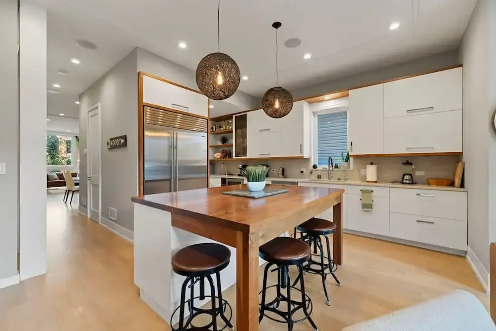 Stunning 5BR Home With 2 Rooftops Sauna Hot Tub