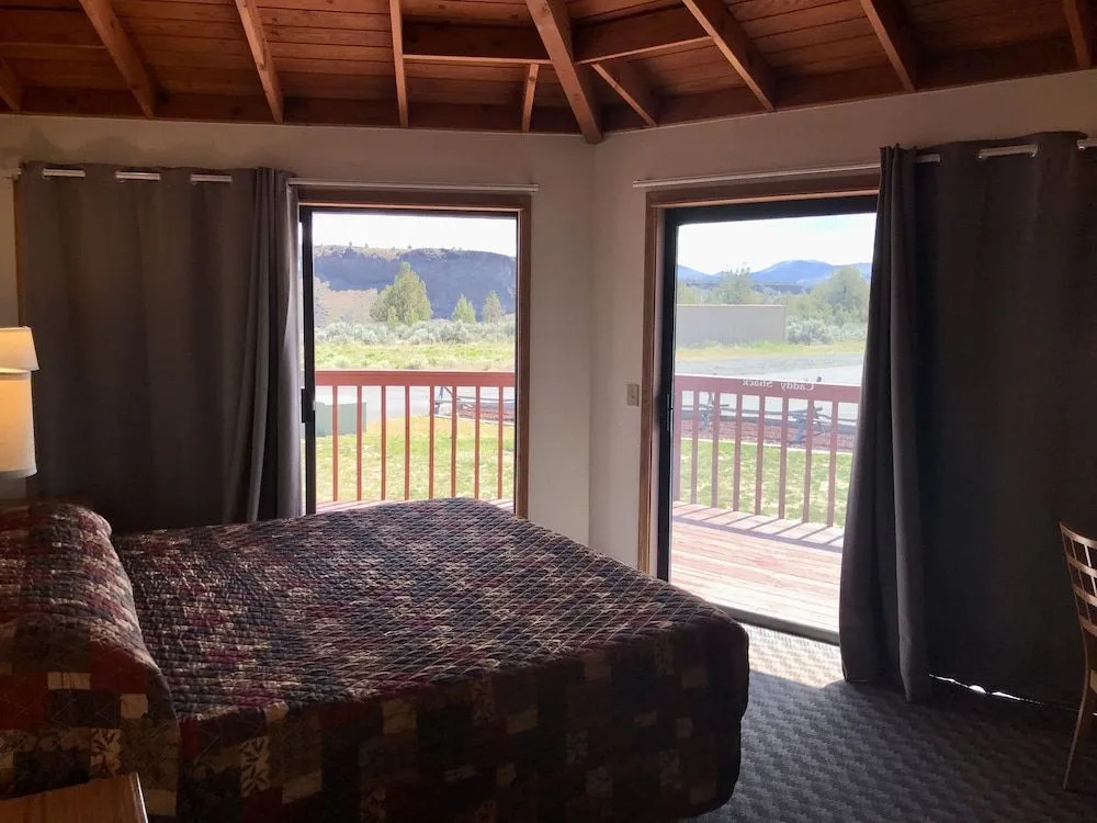 Smith Rock Resort