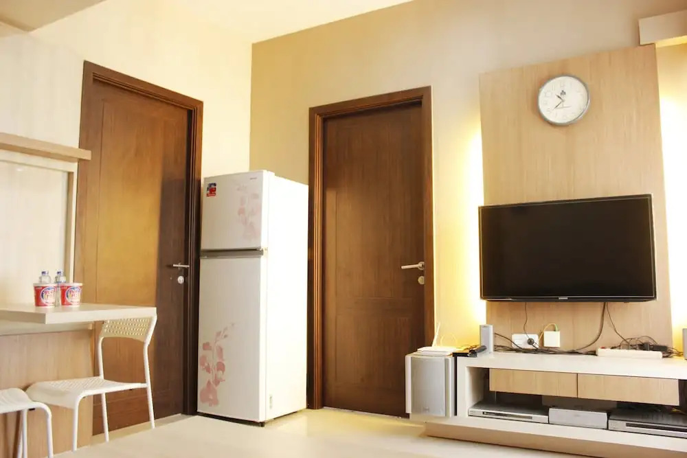 Homey 2BR Apartment at Galeri Ciumbuleuit 2 By Travelio