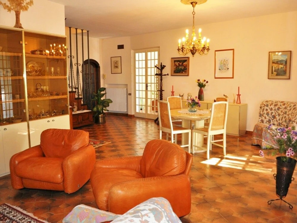 Villa in Tuscany near Town