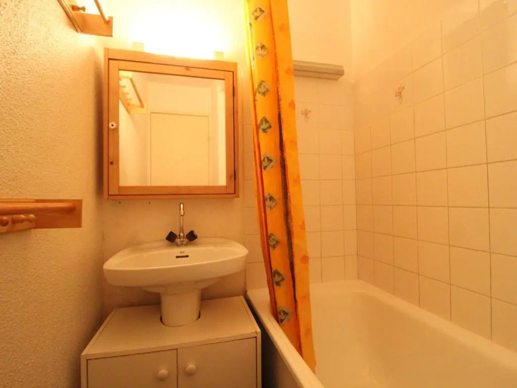 Appartement Lanslevillard, 1 pièce, 4 personnes - FR-1-508-194